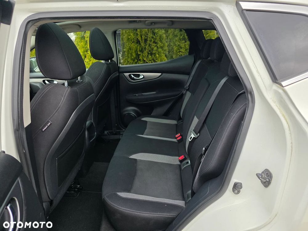 Nissan Qashqai 1.6 DCi Xtronic TEKNA - 15