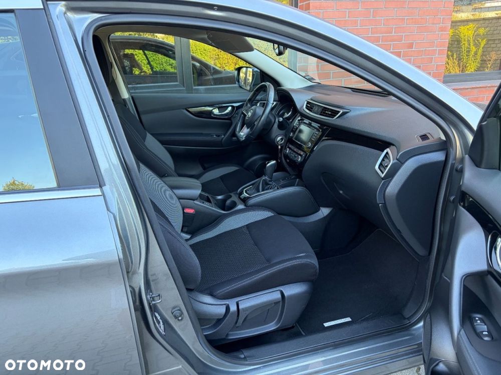 Nissan Qashqai 1.3 DIG-T MHEV N-Connecta Xtronic - 16