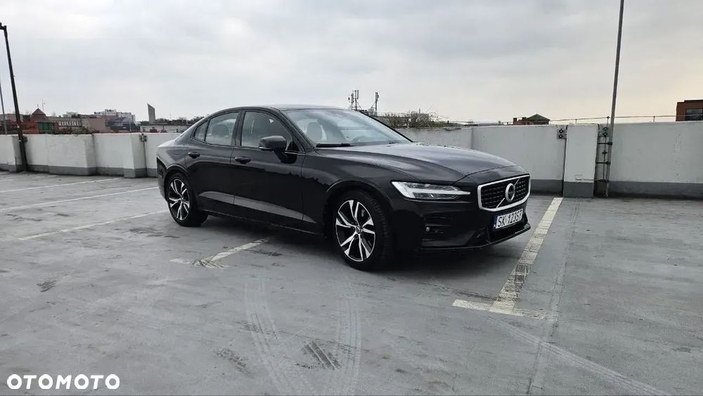 Volvo S60 T5 AWD R-Design - 1