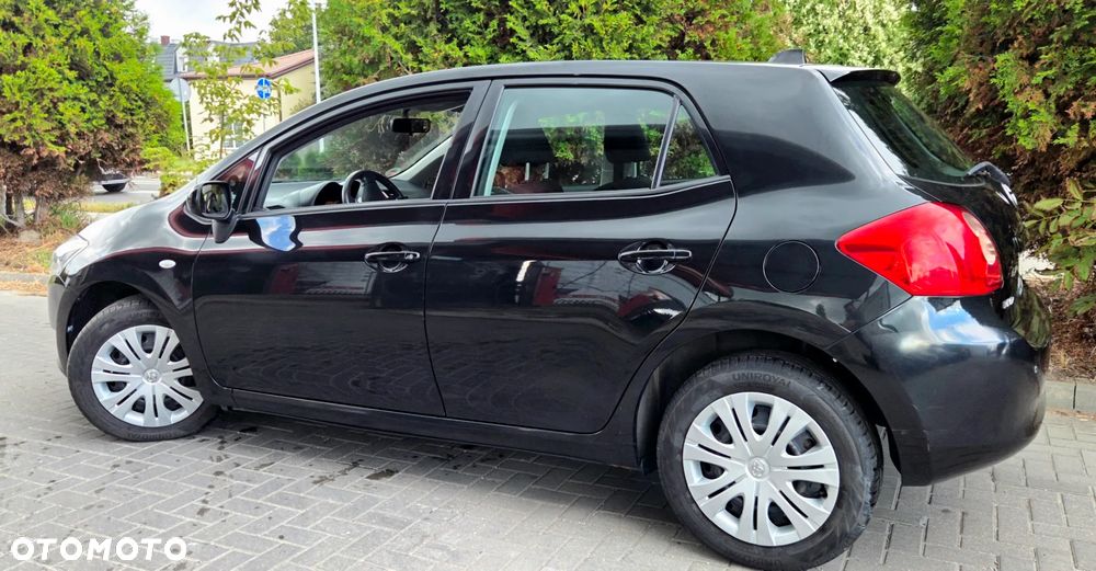 Toyota Auris 1.6 VVT-i Executive - 8