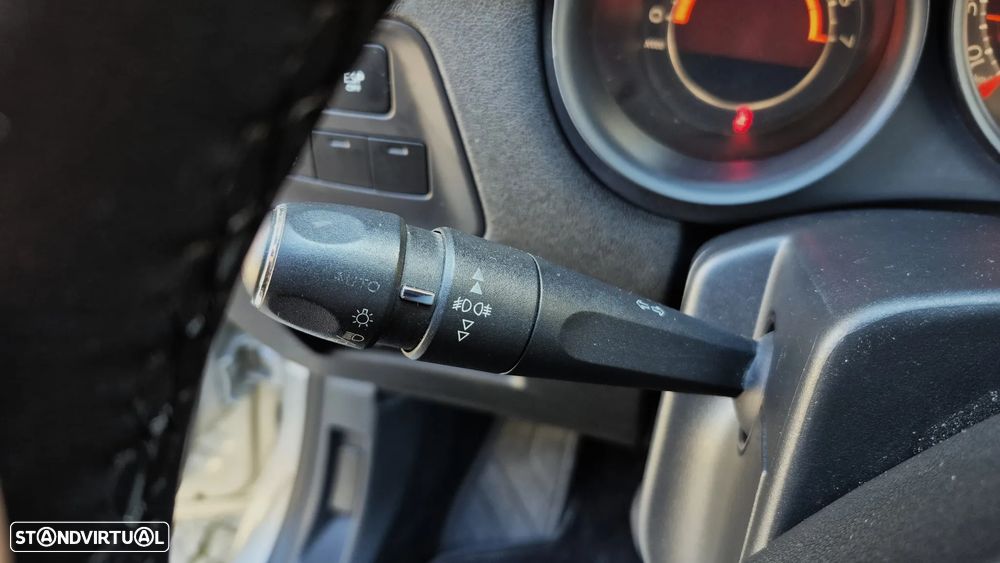 Citroën C4 HDi 90 Selection - 17