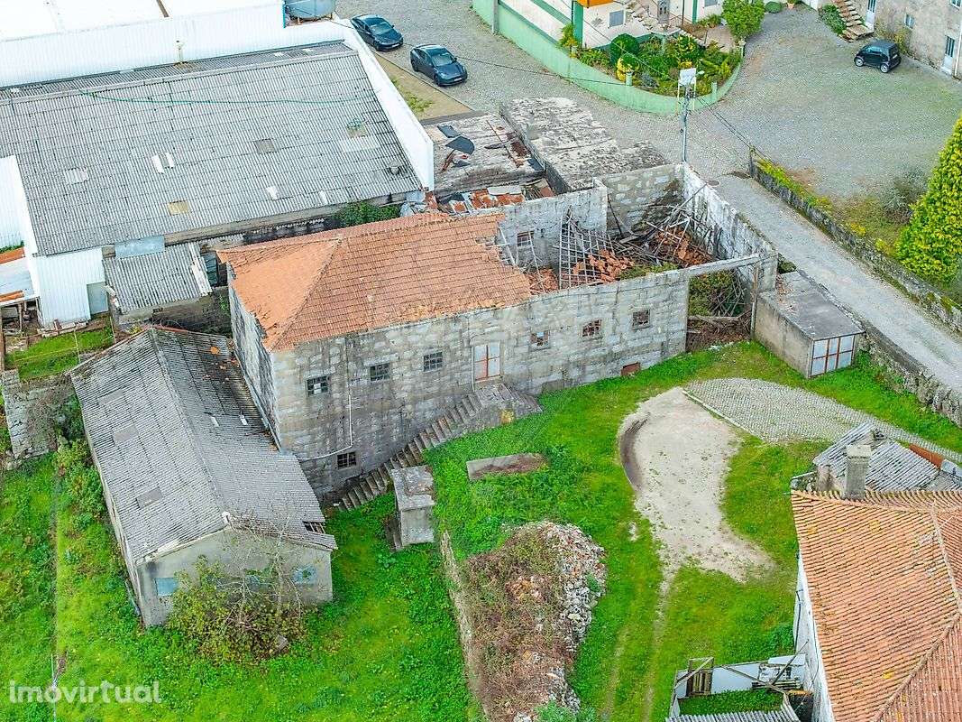 Moradia T2 para venda - Grande imagem: 2/19