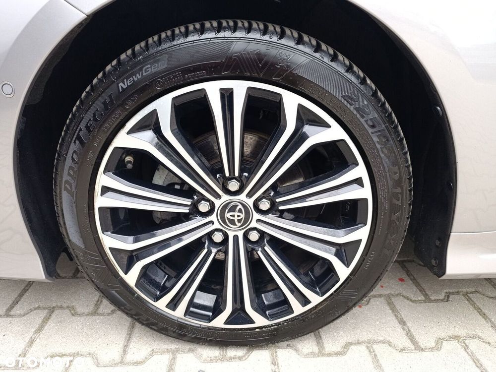 Toyota Corolla 1.8 Hybrid Executive - 10