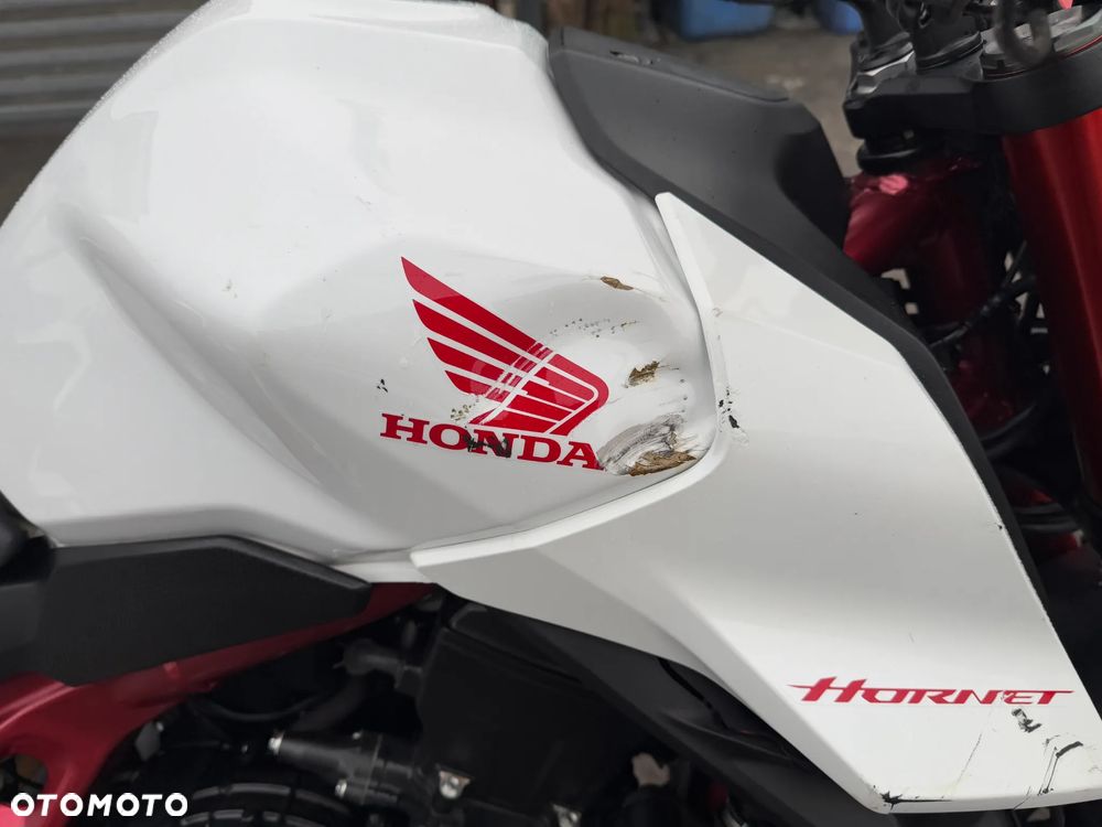 Honda Hornet - 21