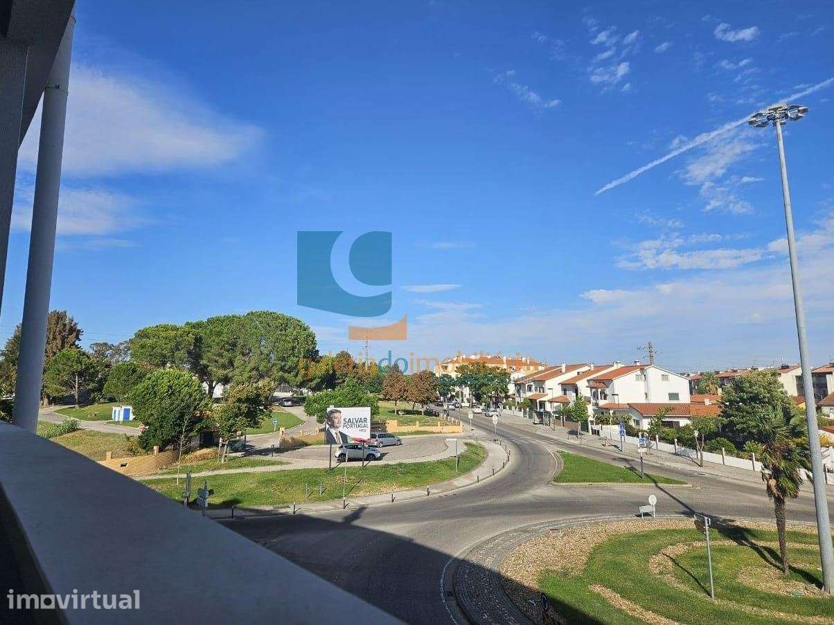 Apartamento, como novo, para arrendamento, Entroncamento - Nossa Sr... - Grande imagem: 2/12