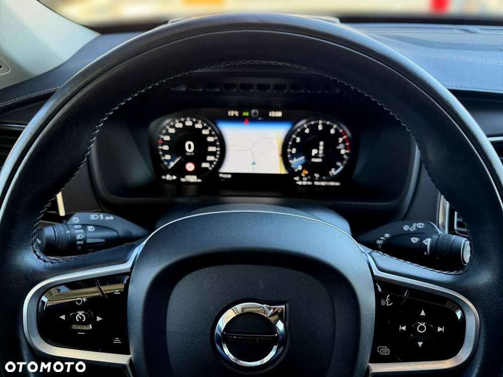 Volvo XC 90 - 17