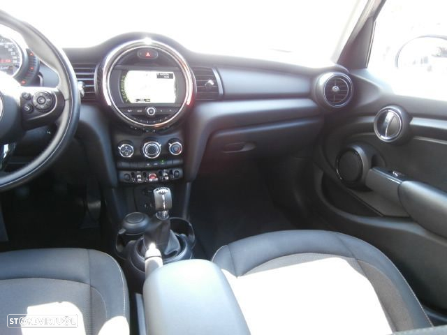 MINI 5 Portas One D - 13