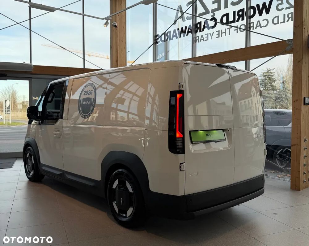 Kia PV5 - 5