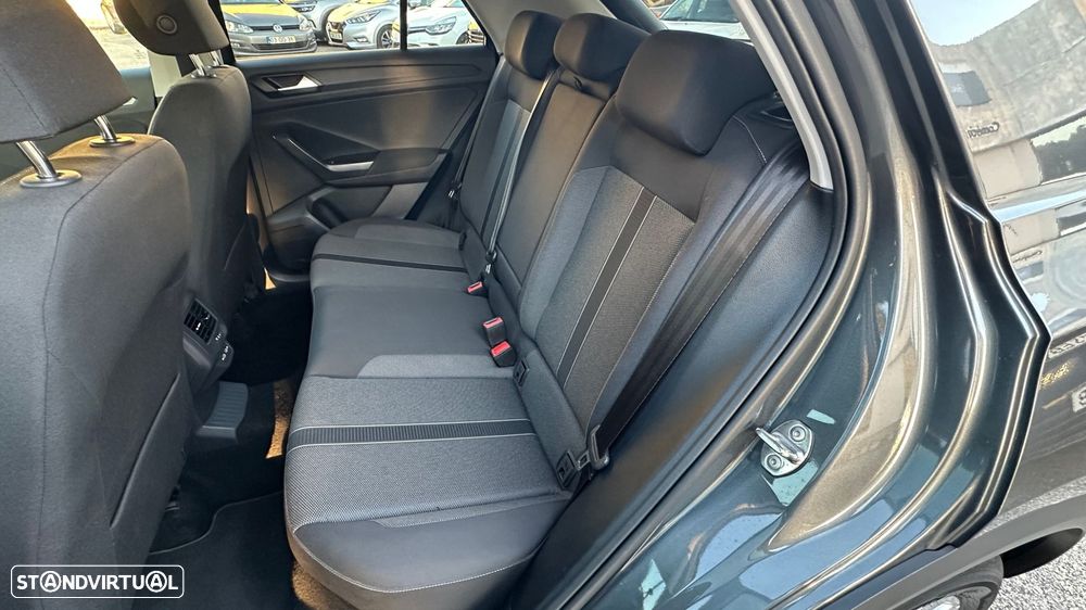 VW T-Roc 1.0 TSI Urban - 10