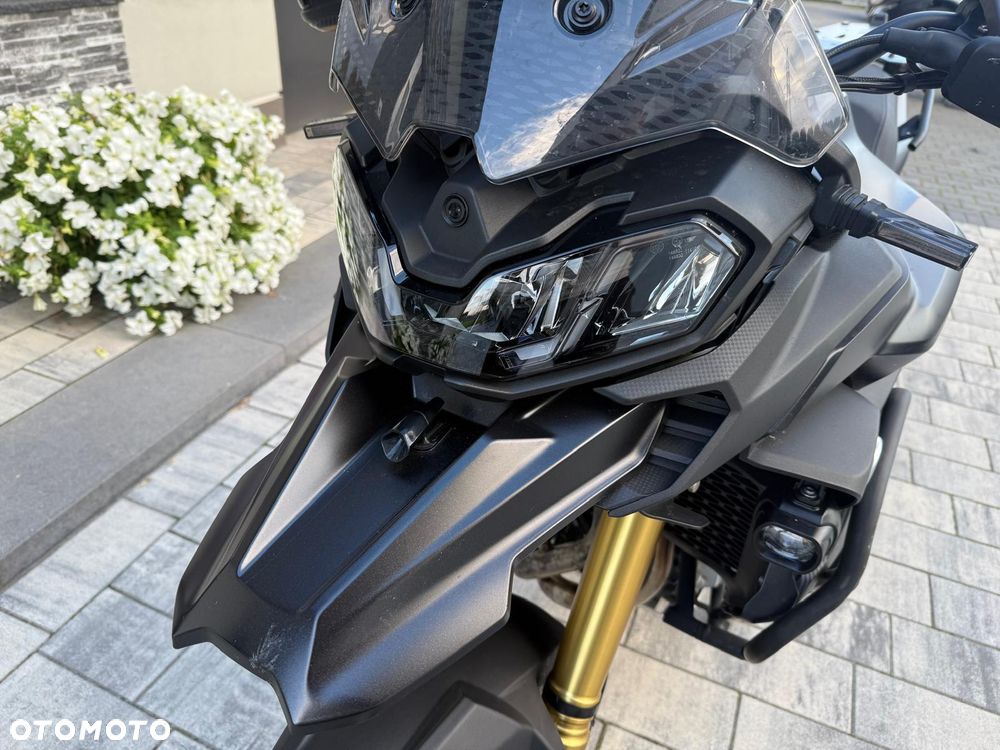 VOGE 900DSX - 16