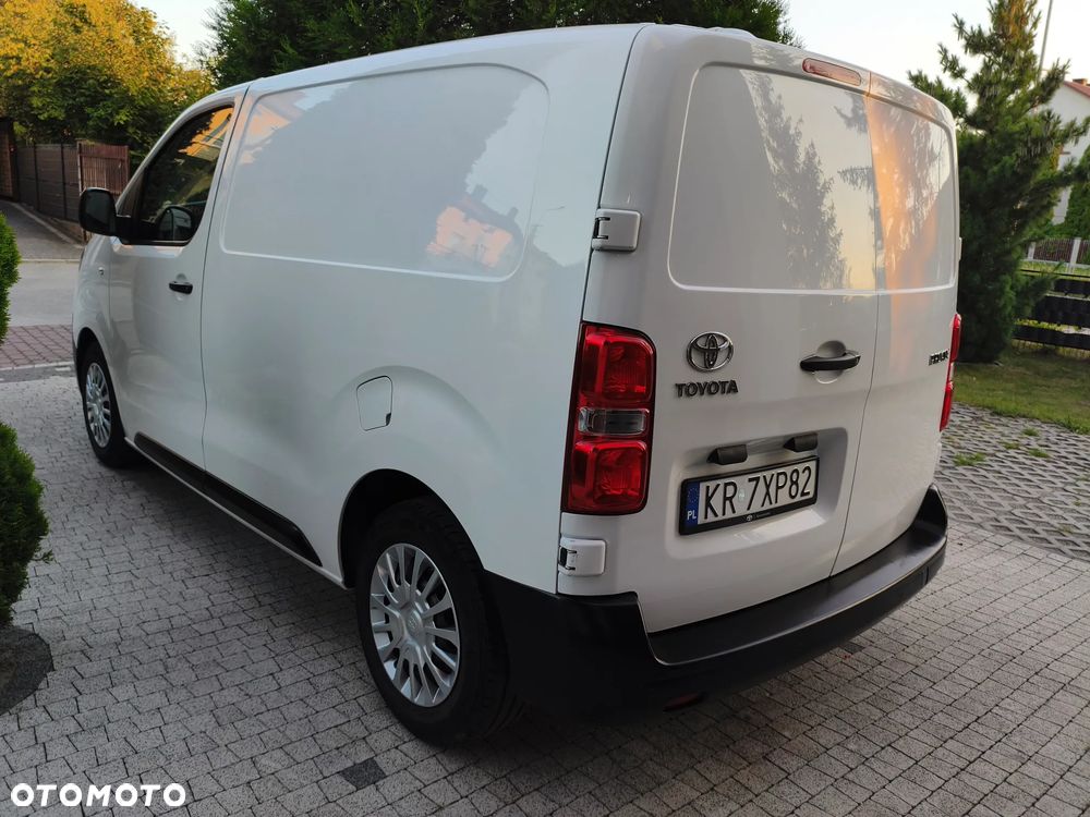 Toyota Prace - 7