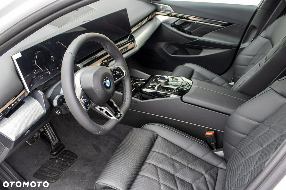 BMW Seria 5 - 13