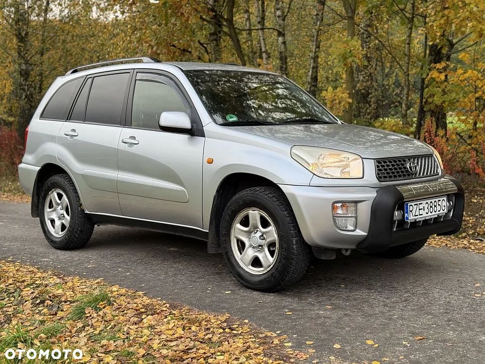 Toyota RAV4 1.8 VVT-i Luna 2WD - 2