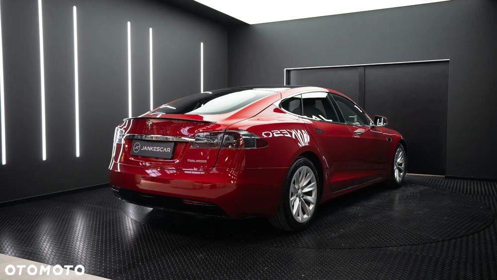 Tesla Model S Performance - 16