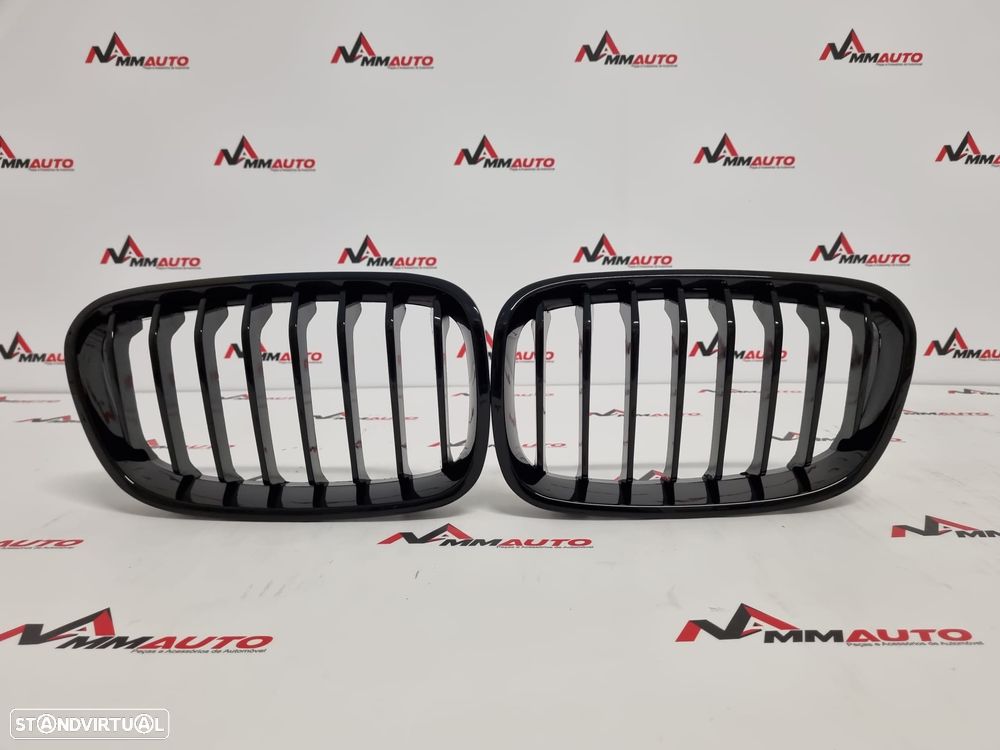 Grelhas Frontais BMW F20 F21 Preto Brilho - 1