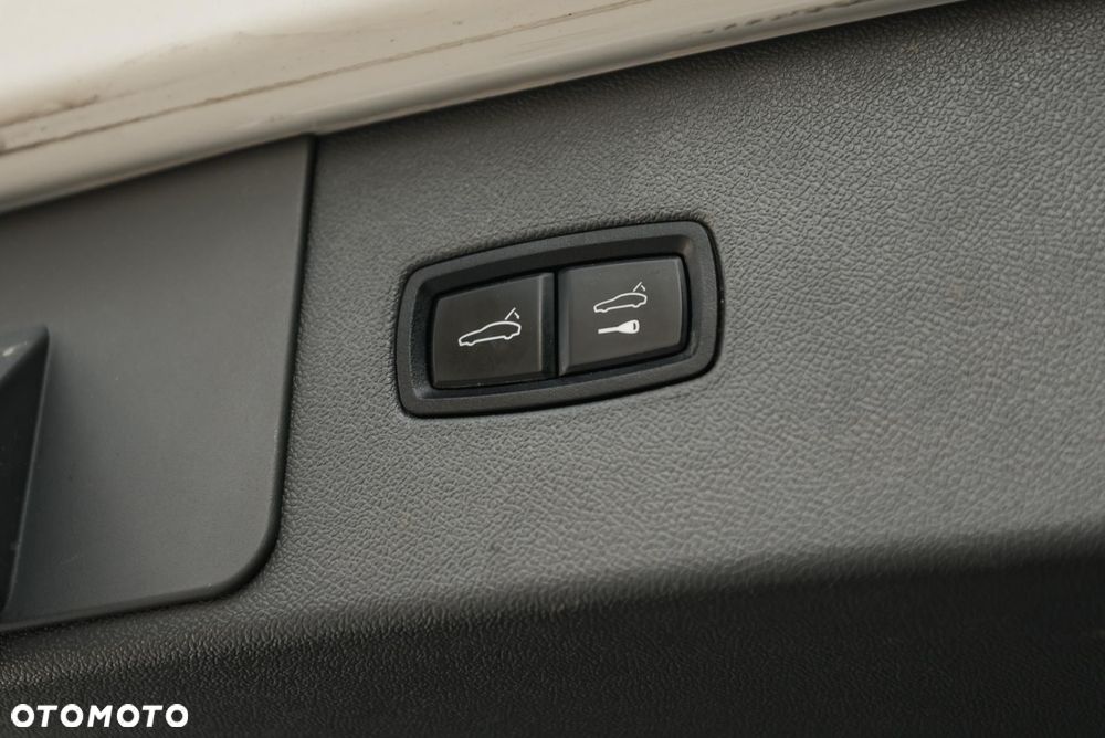 Porsche Cayenne Standard - 39