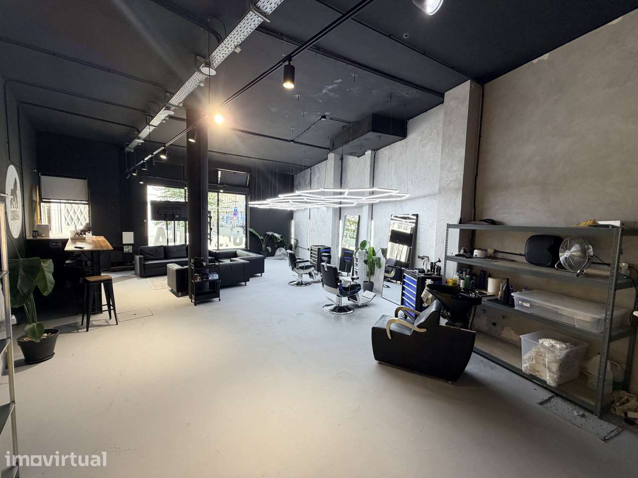 Trespasse de Barbearia no Cento do Porto - Grande imagem: 5/10