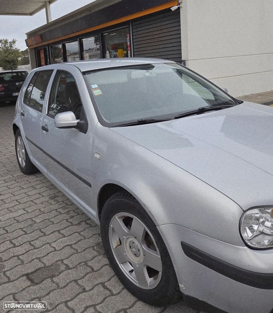 VW Golf 1.4i Confortline - 4