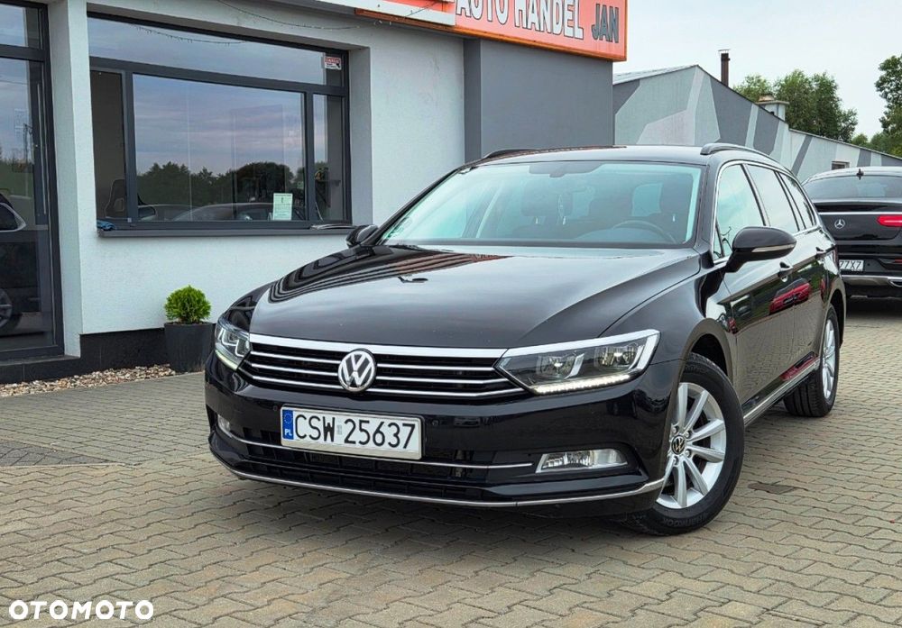 Volkswagen Passat - 1
