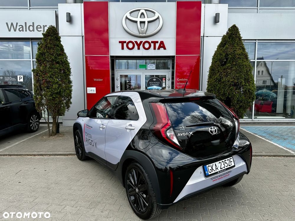 Toyota Aygo X 1.0 VVT-i JBL CVT - 6