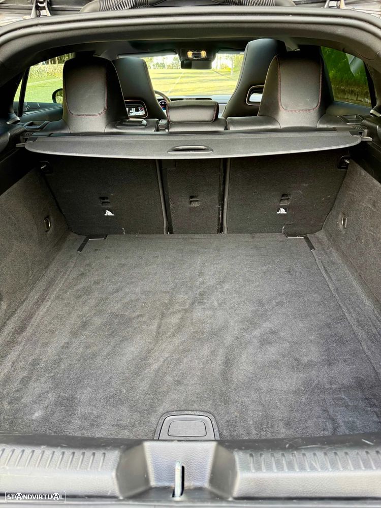 Mercedes-Benz CLA 180 d Shooting Brake AMG Line - 21
