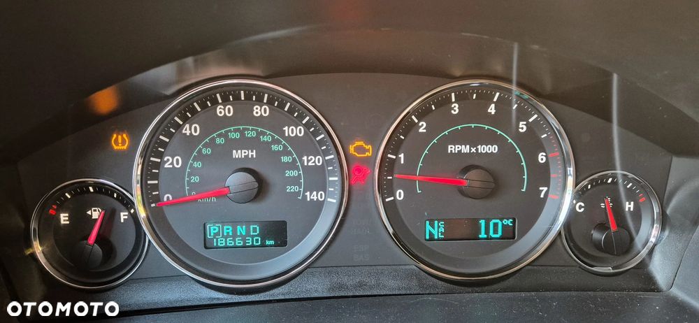 Jeep Commander 5.7 V8 HEMI Automatik Limited - 7