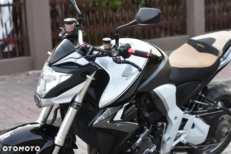 Honda CB - 23