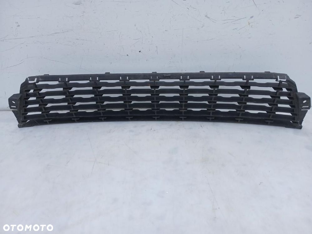 KRATKA KRATKA W ZDERZAK DOLNA CITROEN C3 PICASSO 99831L01 - 2