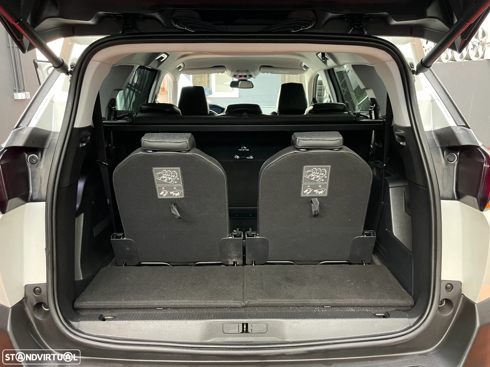 Peugeot 5008 1.6 BlueHDi Allure EAT6 J18 - 30