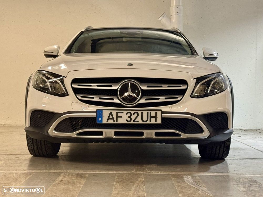 Mercedes-Benz E 220 d 4-Matic All Terrain Avantgarde + — fotografia 2