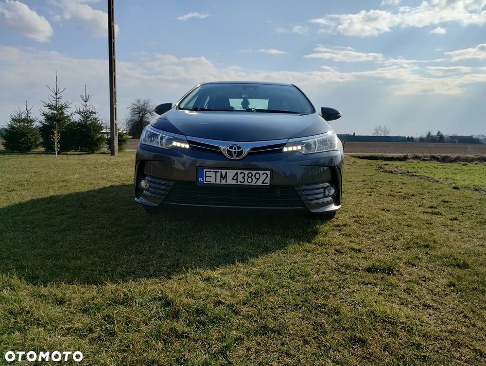 Toyota Corolla 1.6 Comfort - 27