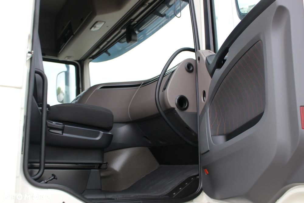 DAF XF 106.480 /LODÓWKA / OPONY 90% / RETARDER/KLIMA POSTOJOWA /**SERWIS FR **/ IDEALNY STAN / - 25
