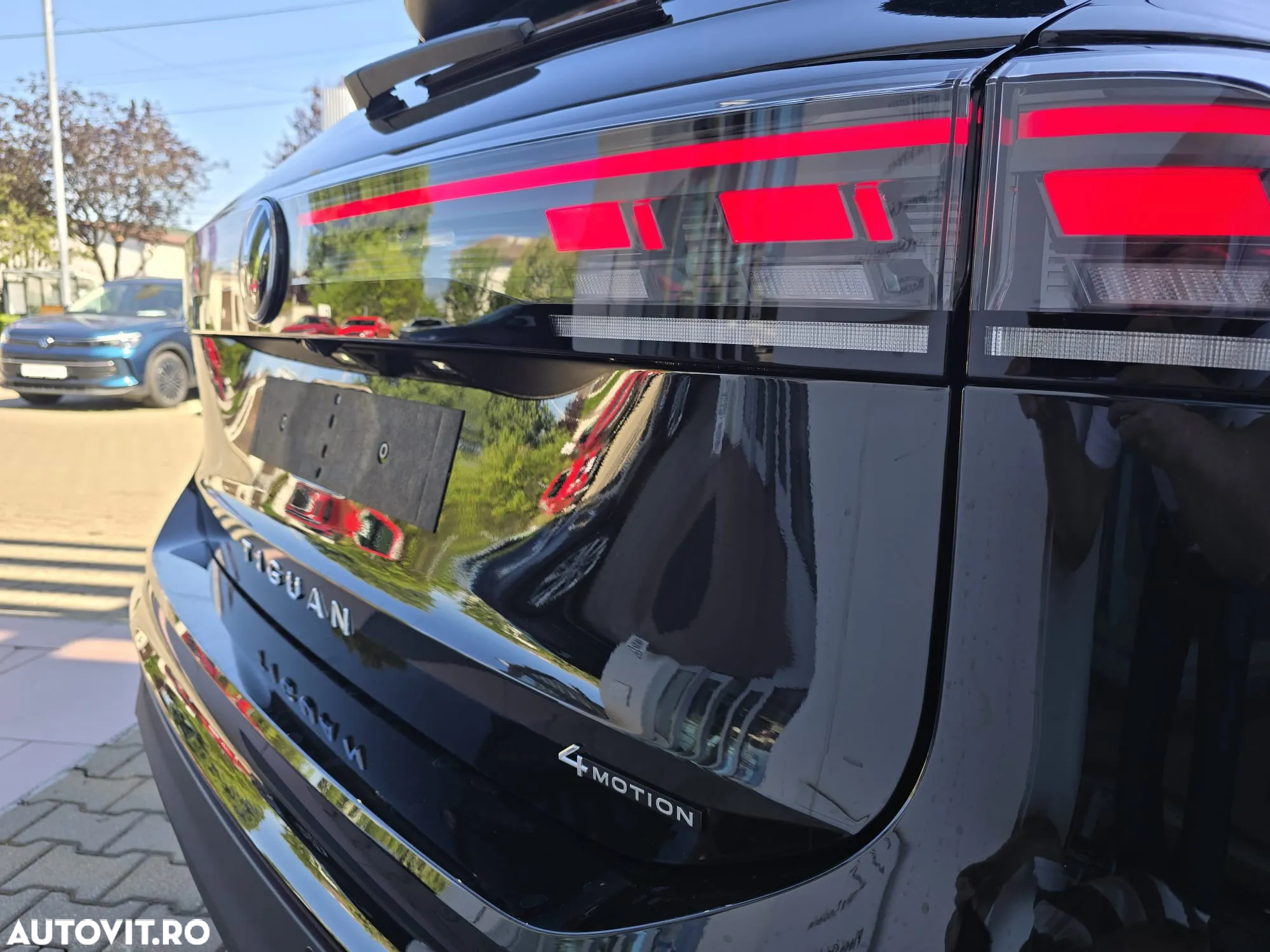 Volkswagen Tiguan 2.0 TDI DSG 4Motion Elegance - 7
