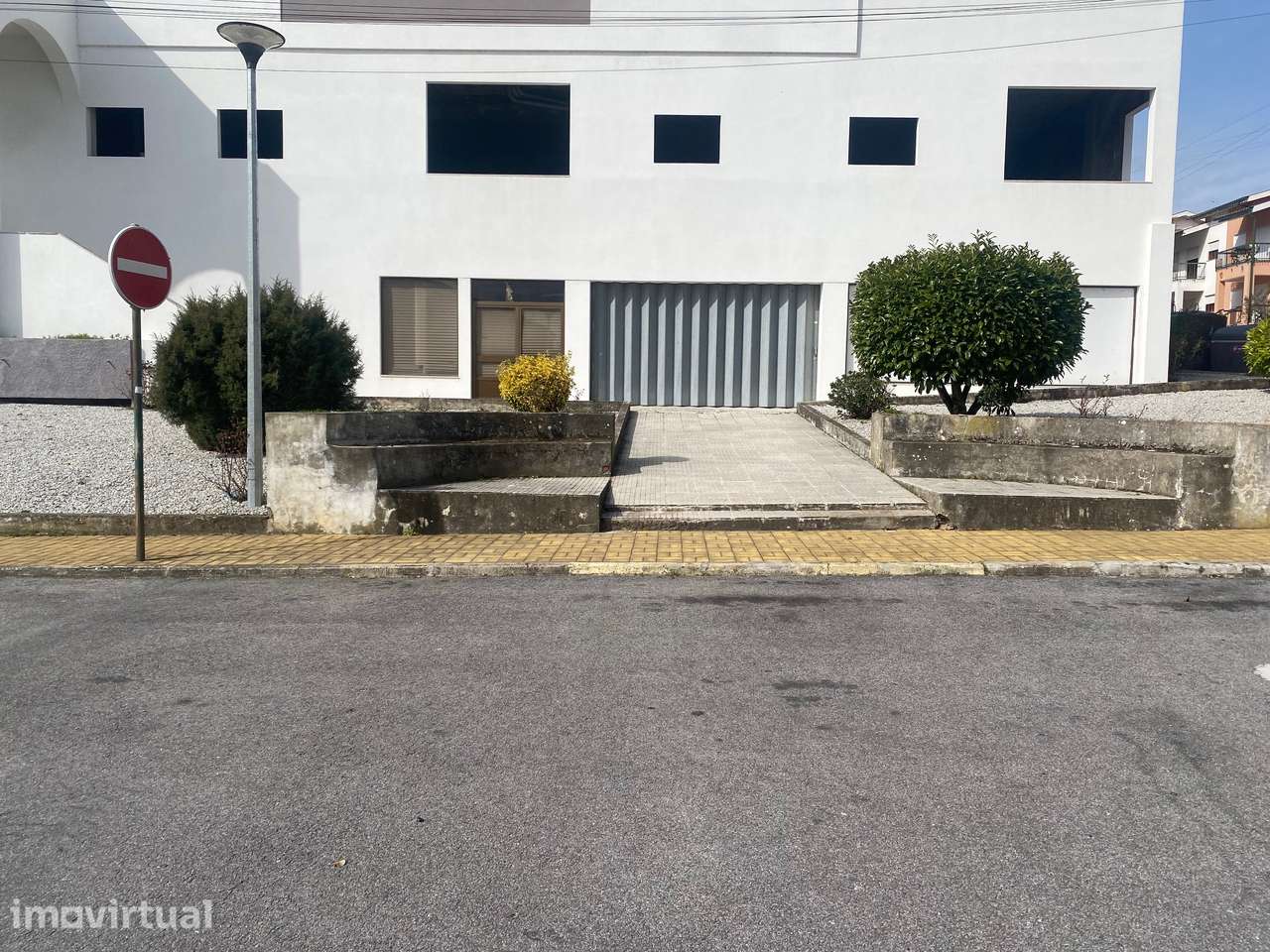 CHAVES OUTEIRO SECO ARMAZÉM OU ESTACIONAMENTOS 820 M2 - Grande imagem: 3/15