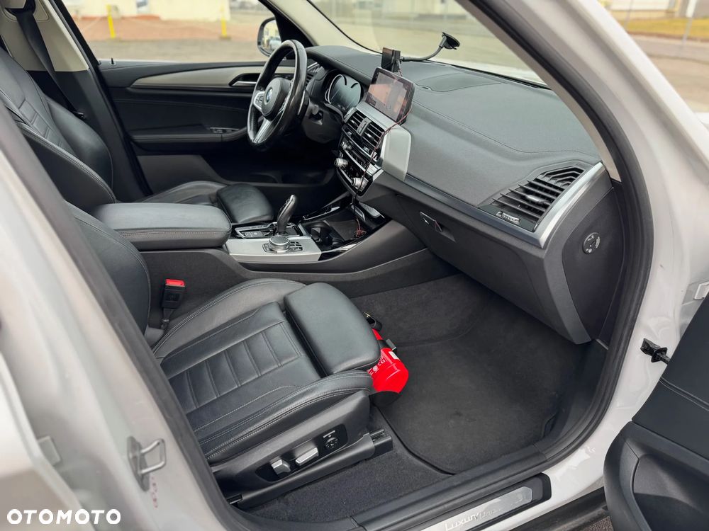 BMW X3 xDrive30i GPF Luxury Line - 15