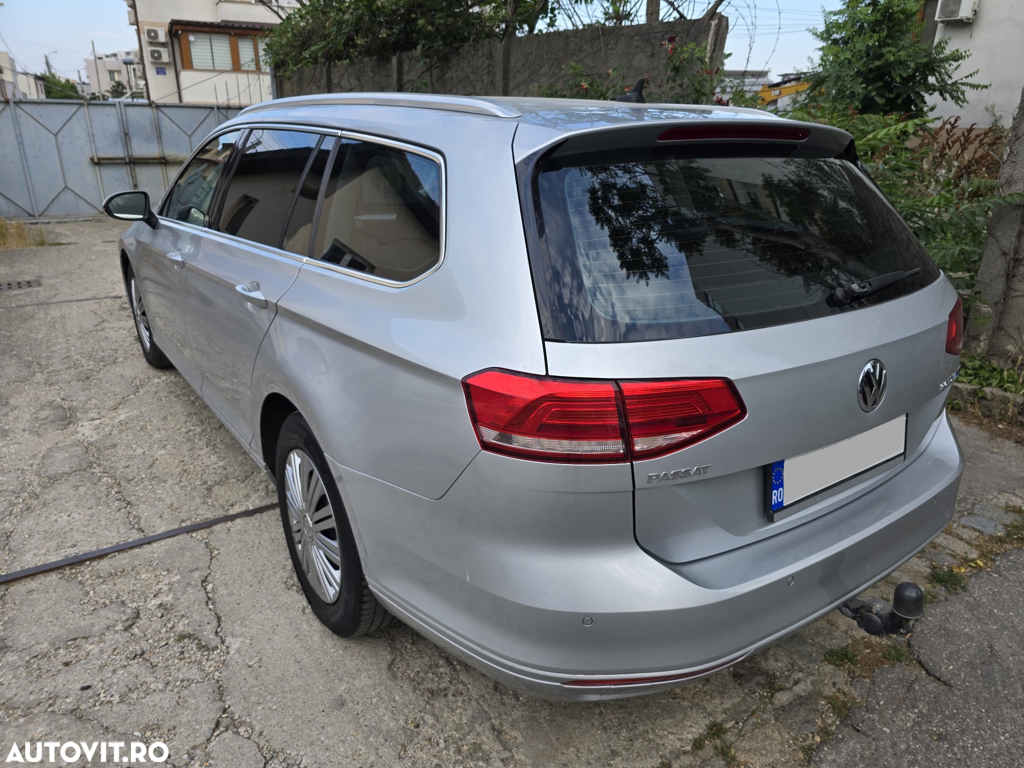 Volkswagen Passat Variant 2.0 TDI DSG Highline - 12