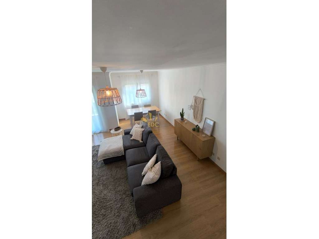 Apartamento Duplex T2+1 com Parqueamento, Arrecadação e Varanda | E... - Grande imagem: 5/44