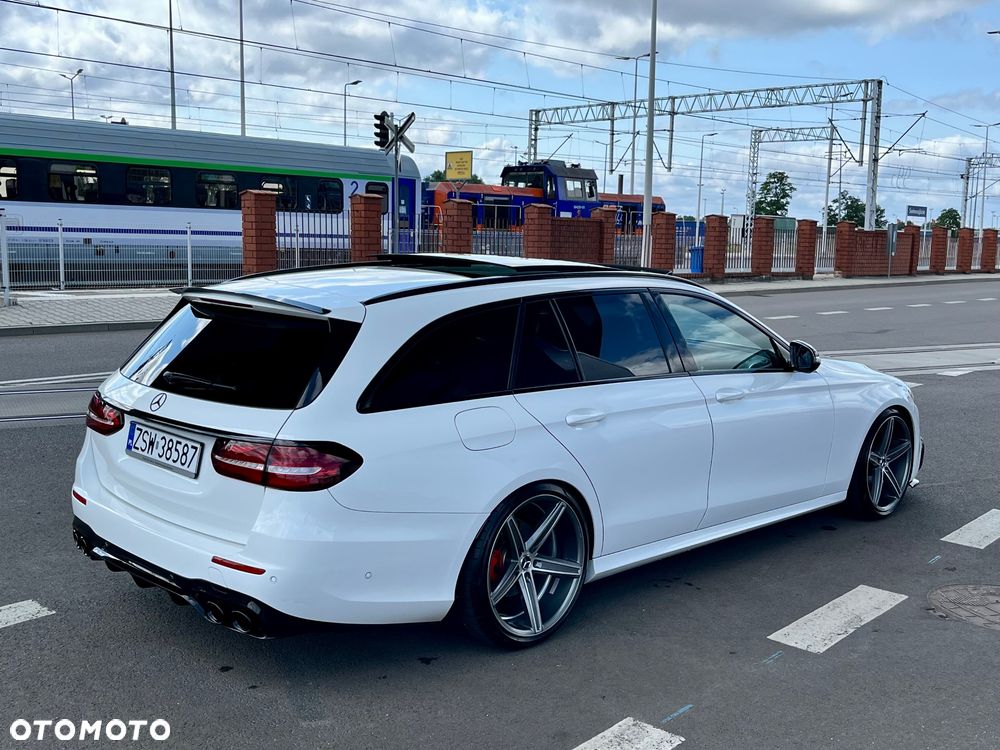 Mercedes-Benz Klasa E 220 d 9G-TRONIC - 19