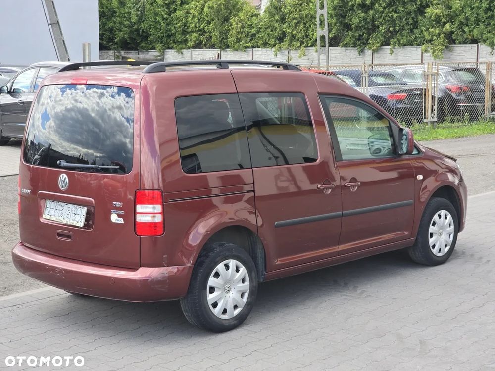 Volkswagen Caddy Trendline DSG - 4