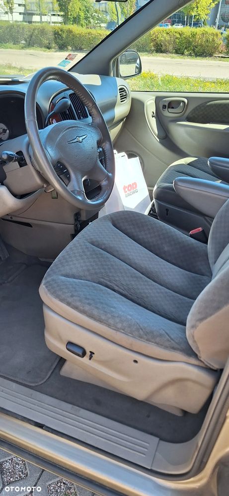 Chrysler Grand Voyager 2.8 CRD LX - 8