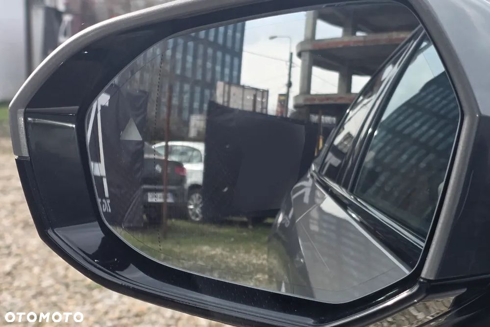 BMW Seria 5 540d xDrive mHEV M Sport - 14