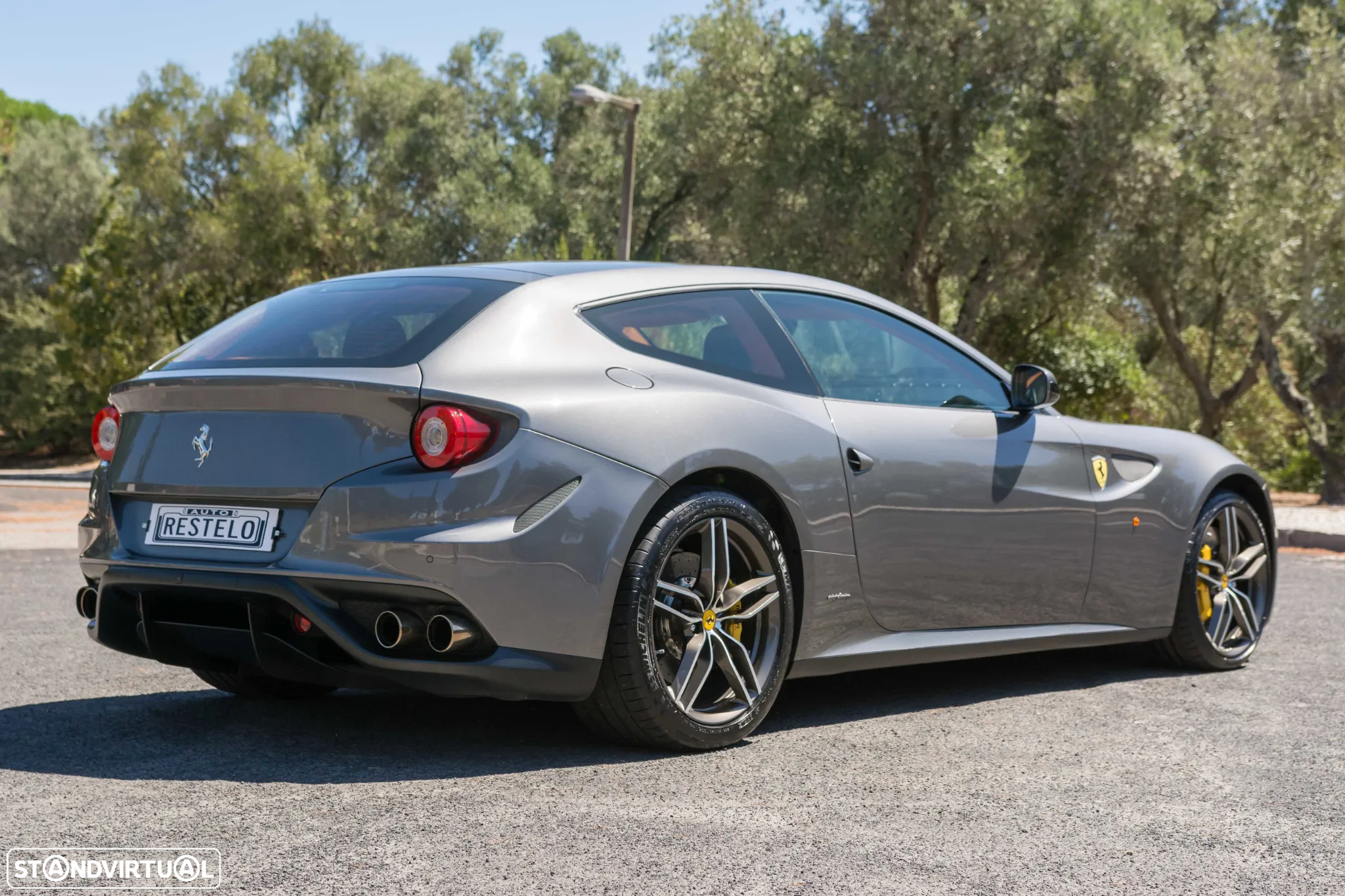 Ferrari FF - 2