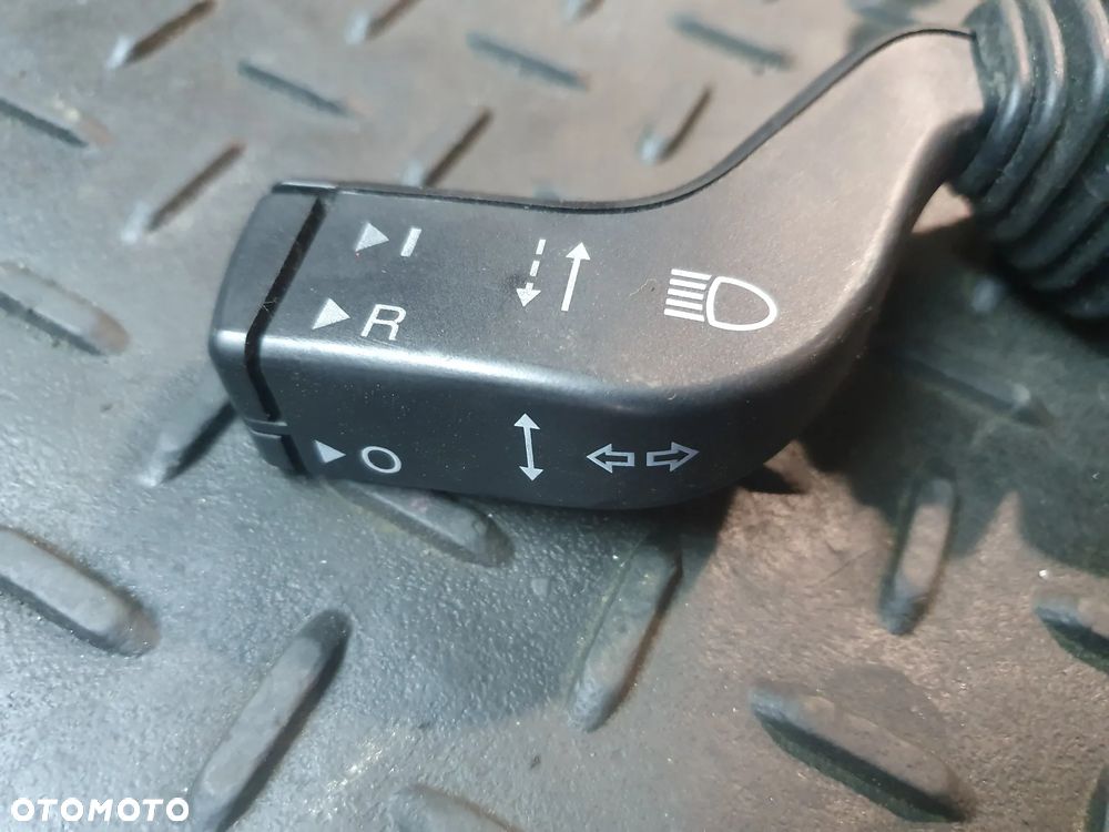 WŁĄCZNIK PRZEŁĄCZNIK ZESPOLONY TEMPOMAT OPEL ASTRA 2 II G/ CLASSIC ZAFIRA A  1241348 - 2