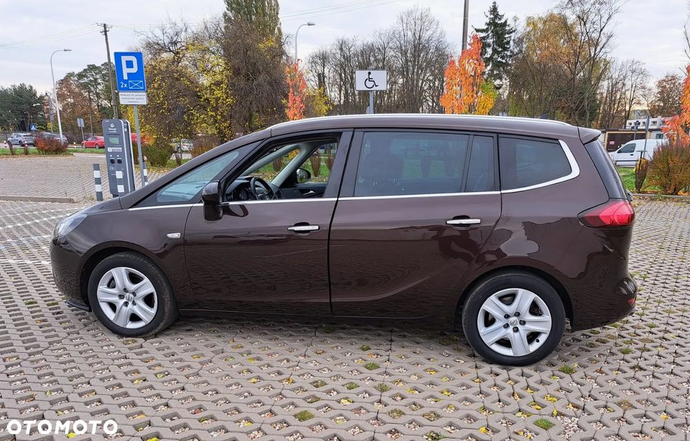 Opel Zafira 2.0 CDTI Cosmo - 4