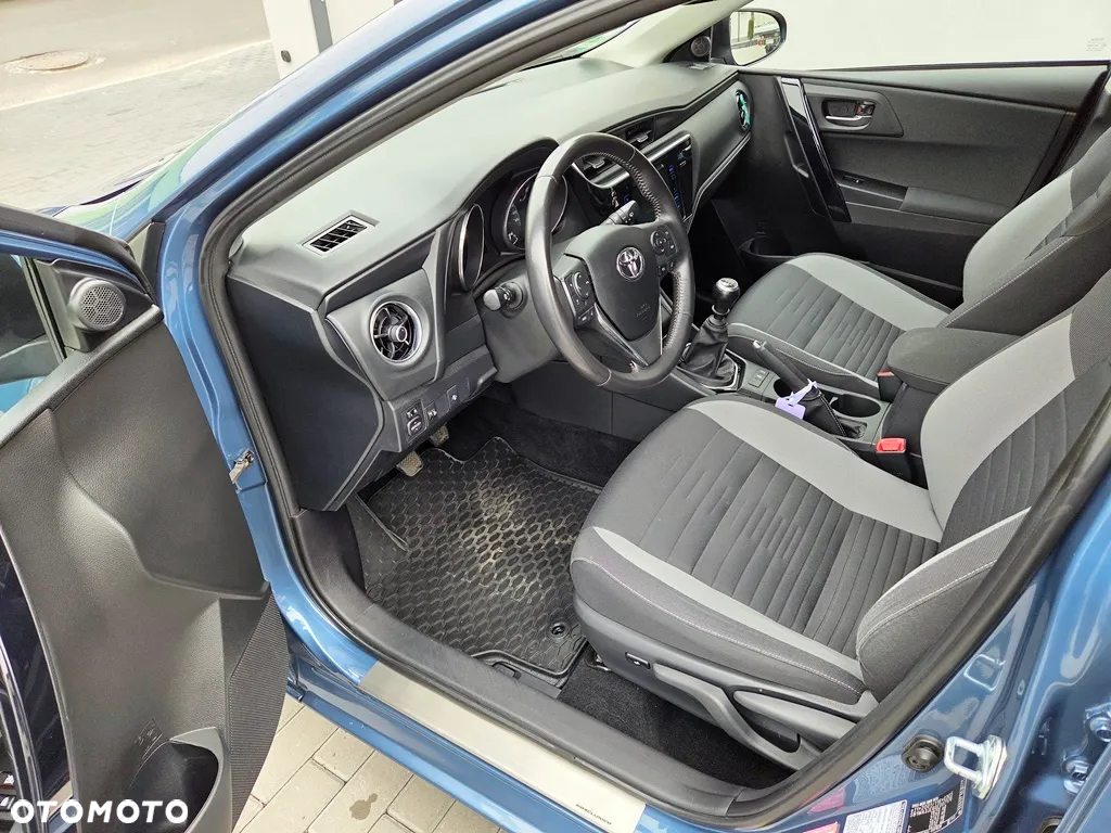 Toyota Auris 1.2 T Premium - 11