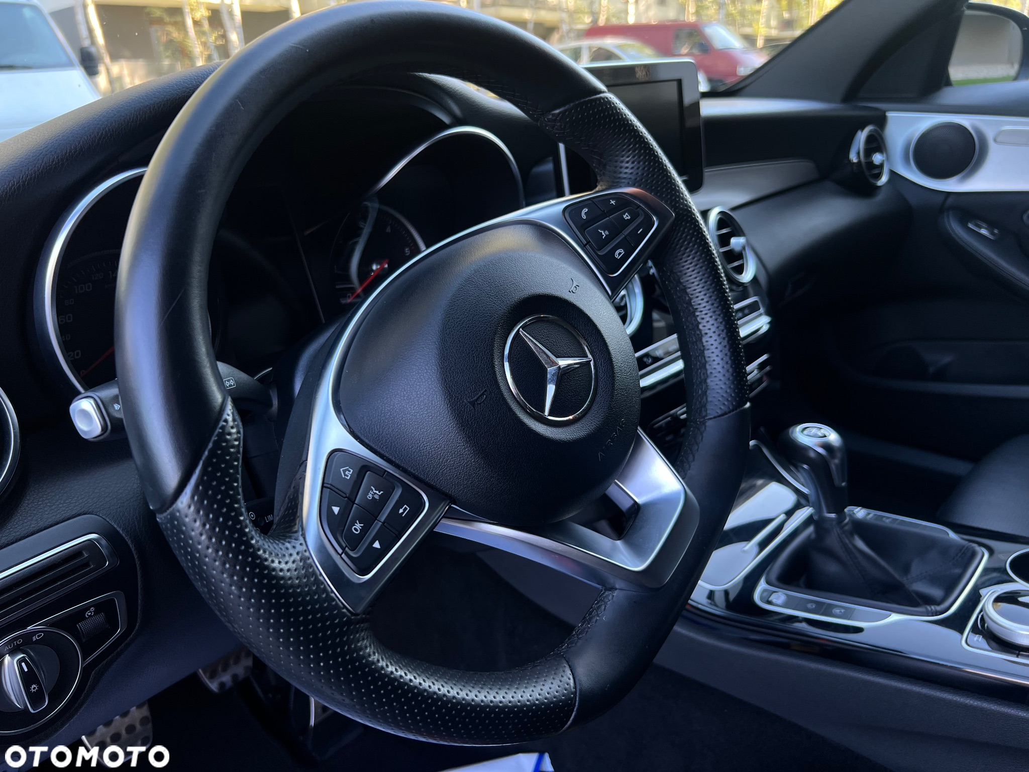 Mercedes-Benz Klasa C 180 (BlueTEC) d T AMG Line - 39