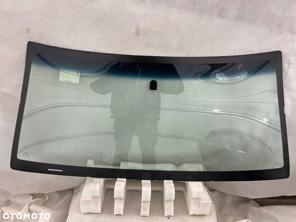 toyota sequoia van szyba przednia czołowa po 2000 - 4