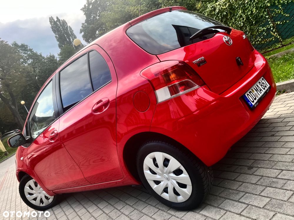 Toyota Yaris 1.33 VVT-i Executive - 7