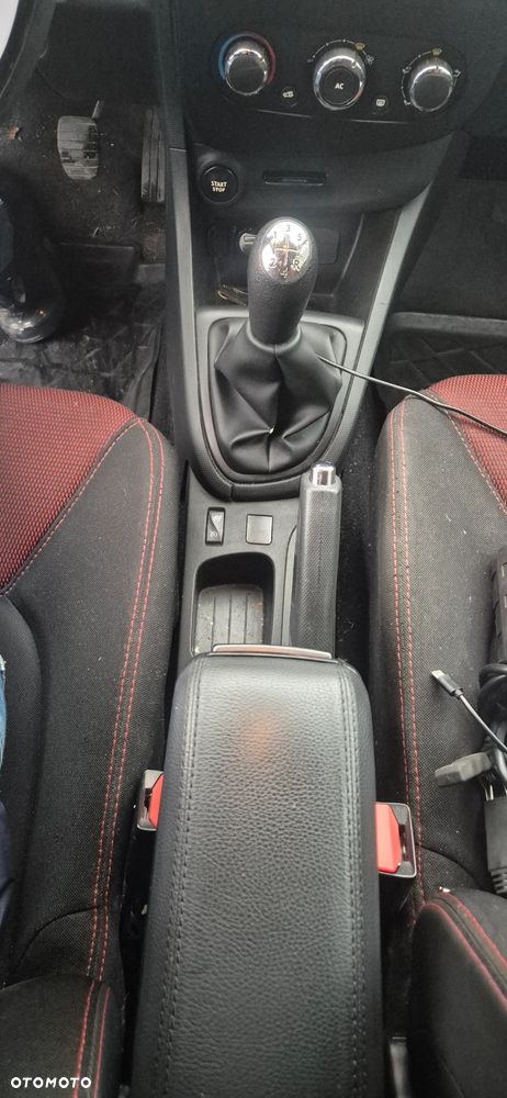 Renault Clio 1.5 dCi Business - 14