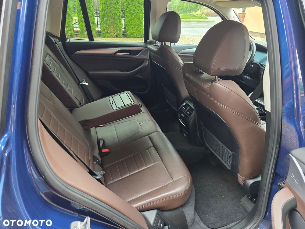 BMW X3 sDrive18d MHEV Business Edition - 12